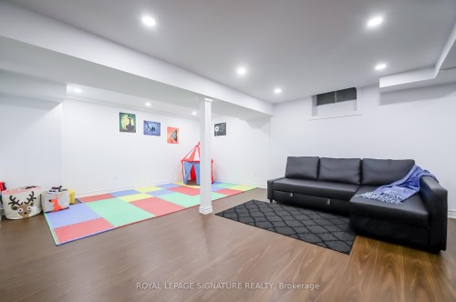 4 Upland Drive, Whitby, ON 