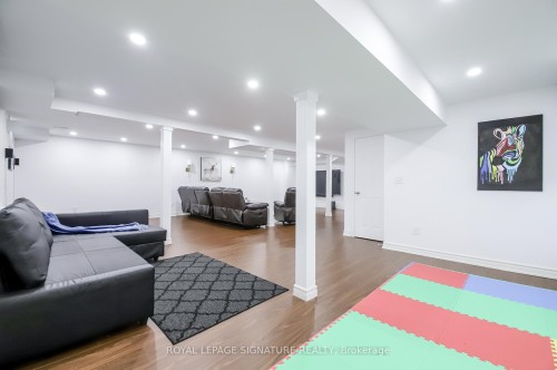 4 Upland Drive, Whitby, ON 