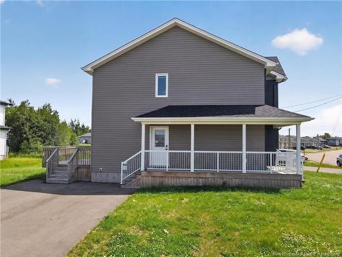 218 Falcon Dr, Moncton, NB 