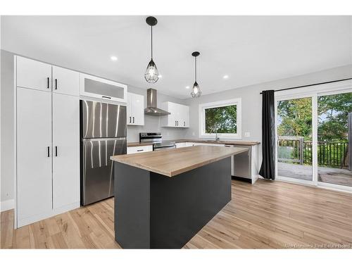 28 De La Colline St, Dieppe, NB 