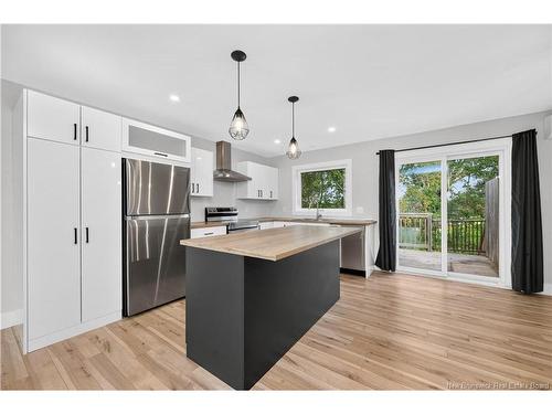 28 De La Colline St, Dieppe, NB 