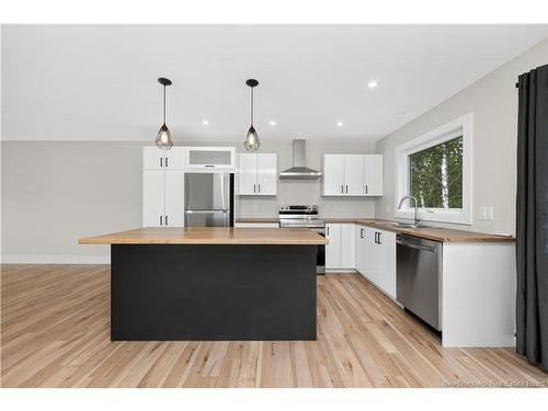 28 De La Colline St, Dieppe, NB 