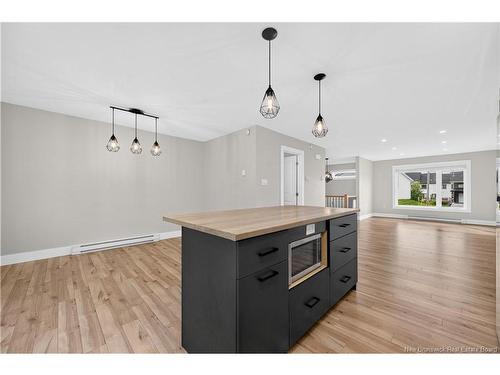 28 De La Colline St, Dieppe, NB 