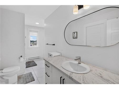 218 Falcon Dr, Moncton, NB 