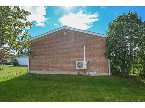 140 Des Saules St, Shippagan, NB 