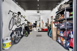 Garage - 