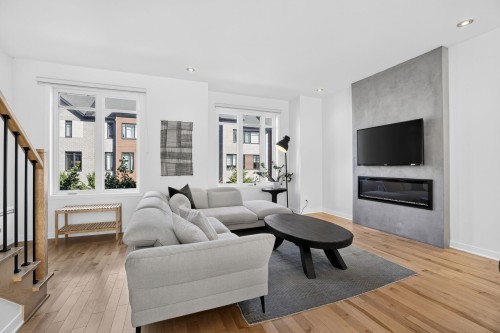Living Room - 147 Rue Du Parc-Des-Érables, Laval (Auteuil), QC 