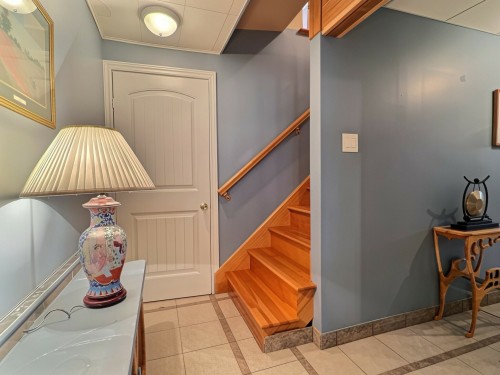 Staircase - 9 Rue Maude, Saint-Placide, QC 