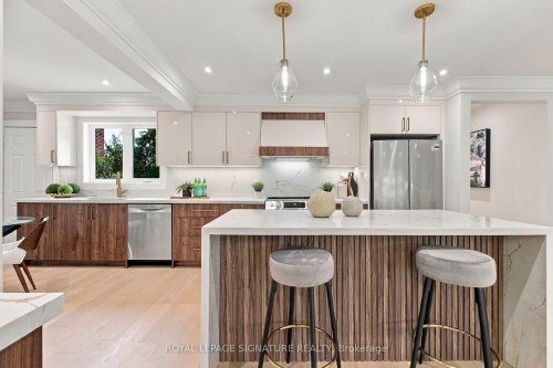 11 Brook Tree Crescent, Toronto, ON 