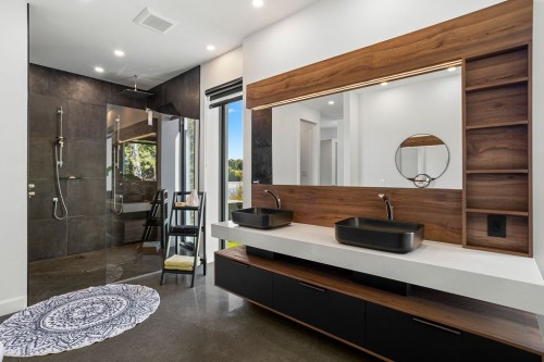 Salle de bains - 10 Av. D'Anjou, Estérel, QC 