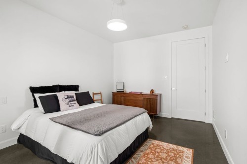 Chambre à coucher - 10 Av. D'Anjou, Estérel, QC 