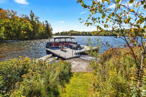 Extérieur - 10 Av. D'Anjou, Estérel, QC 