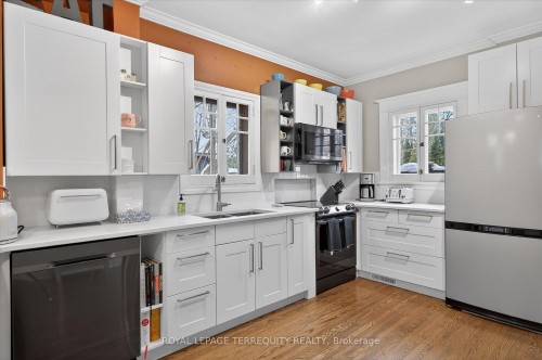 53 Benson Avenue, Peterborough, ON 