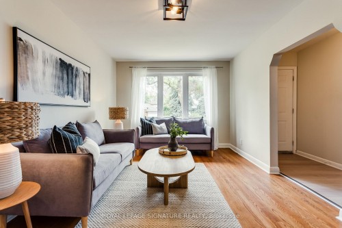 32 Wigan Crescent, Toronto, ON 