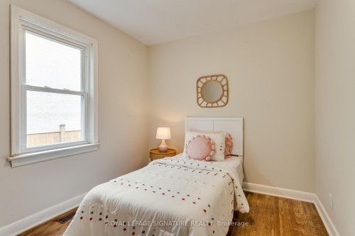 32 Wigan Crescent, Toronto, ON 