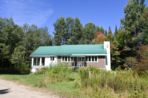 Façade - 64 Rue De La Chute-Rouge, Sainte-Marguerite-Du-Lac-Masson, QC 