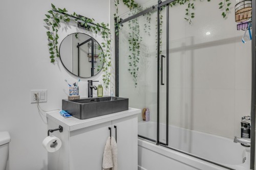 Salle de bains - 390  - 394 Rue Franklin, Québec (La Cité-Limoilou), QC 