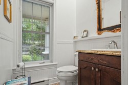 Powder room - 