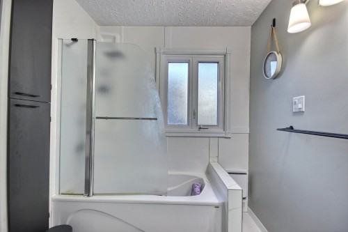 Salle de bains - 58 Av. Marcotte, Rouyn-Noranda, QC 