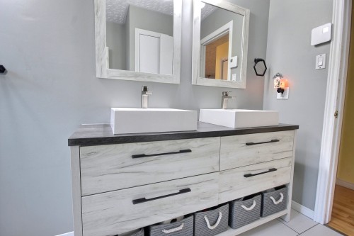 Salle de bains - 58 Av. Marcotte, Rouyn-Noranda, QC 