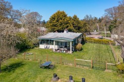1899 John Rd North Saanich, BC V8L 5S8