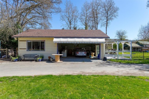 1899 John Rd, North Saanich, BC 