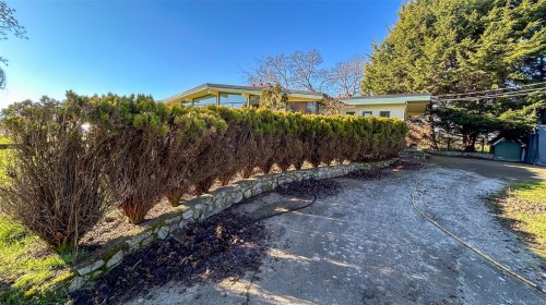 1899 John Rd, North Saanich, BC 