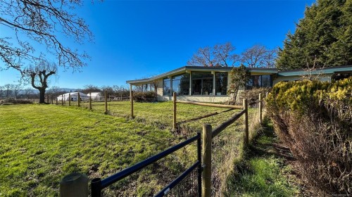 1899 John Rd, North Saanich, BC 