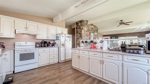 1899 John Rd, North Saanich, BC 
