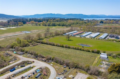 1899 John Rd, North Saanich, BC 