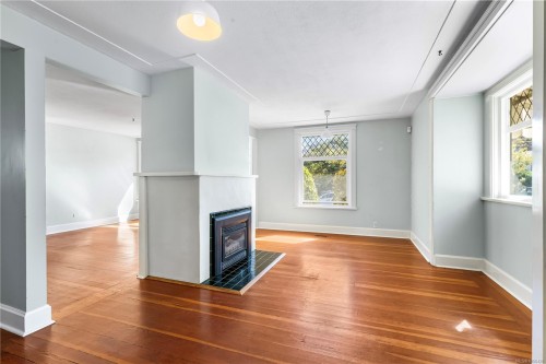 1360 Lang St, Victoria, BC 