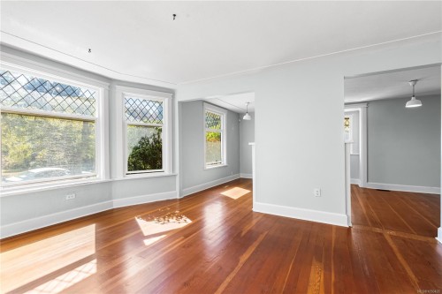 1360 Lang St, Victoria, BC 