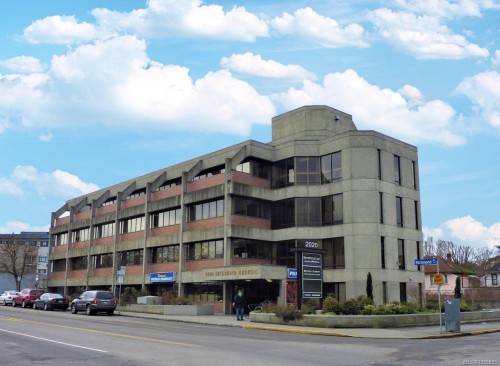 #402-2020 Richmond Ave, Victoria, BC 