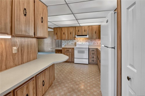 #110-6325 Metral Dr, Nanaimo, BC 