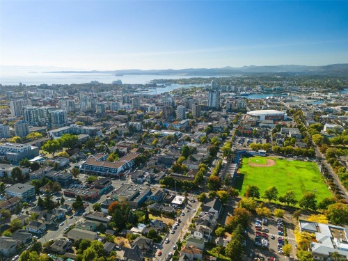 1111 Caledonia Ave, Victoria, BC 