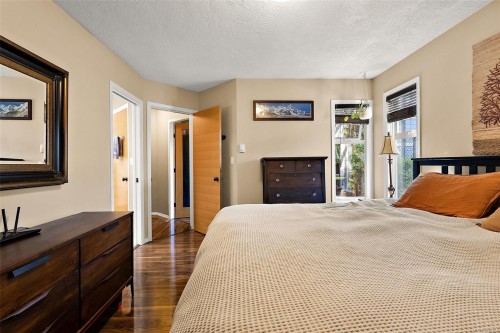 1109 Caledonia Ave, Victoria, BC 