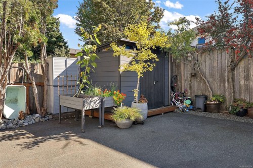 1109 Caledonia Ave, Victoria, BC 