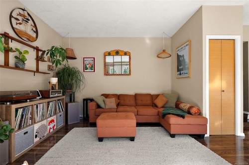 1109 Caledonia Ave, Victoria, BC 