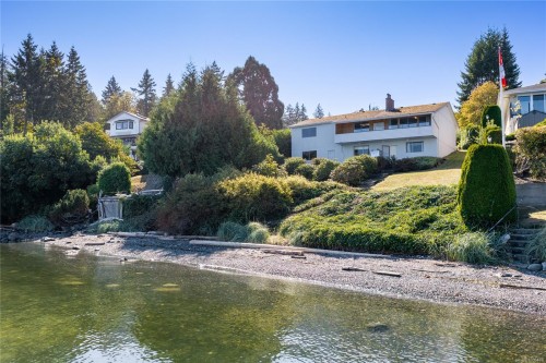 3809 Gardner Rd West, Saltair, BC 