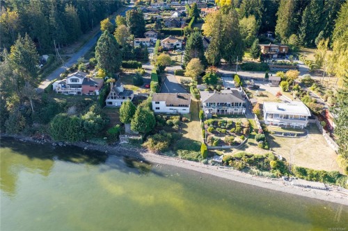 3809 Gardner Rd West, Saltair, BC 