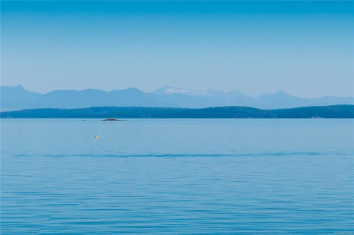 3809 Gardner Rd West, Saltair, BC 