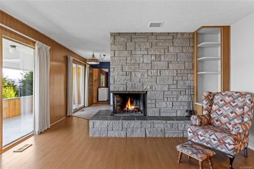 3809 Gardner Rd West, Saltair, BC 