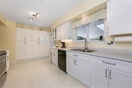 3060 George St, Duncan, BC 