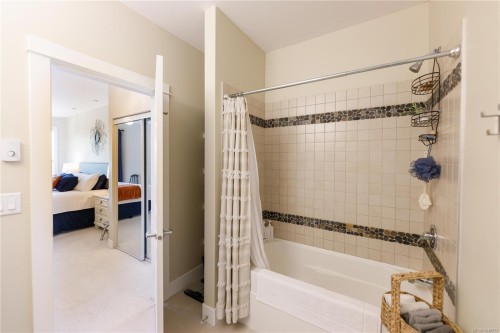#419-6310 Mcrobb Ave, Nanaimo, BC 