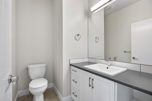 175-200 Grand Boulevard, Kamloops, BC 