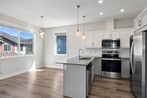175-200 Grand Boulevard, Kamloops, BC 