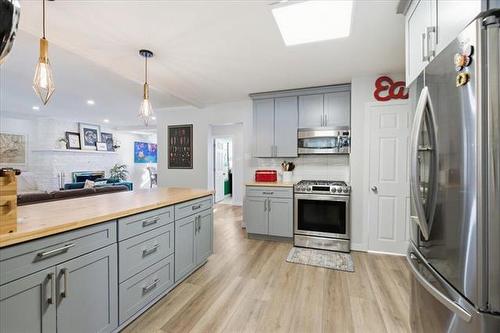 80 Braemar Ave, Winnipeg, MB 