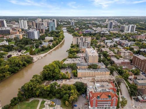511-71 Roslyn Rd, Winnipeg, MB 