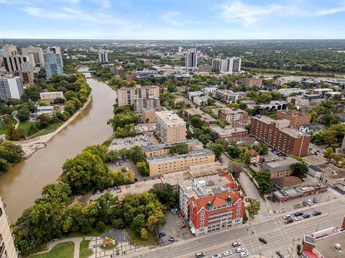 511-71 Roslyn Rd, Winnipeg, MB 