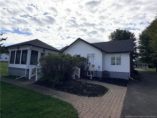 12 Meredith Dr, Sussex Corner, NB 